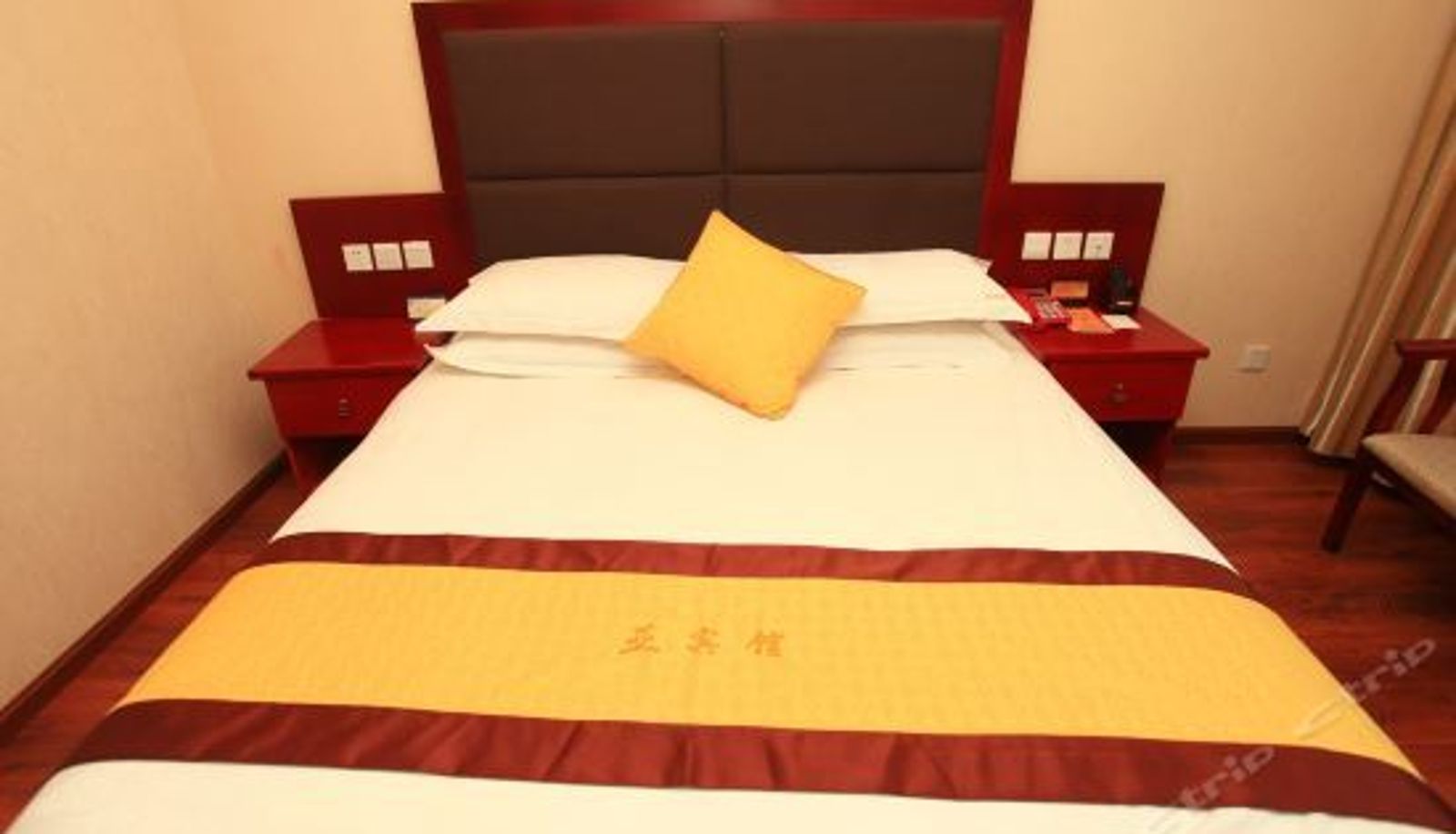Pokój typu business - Yak Hotel