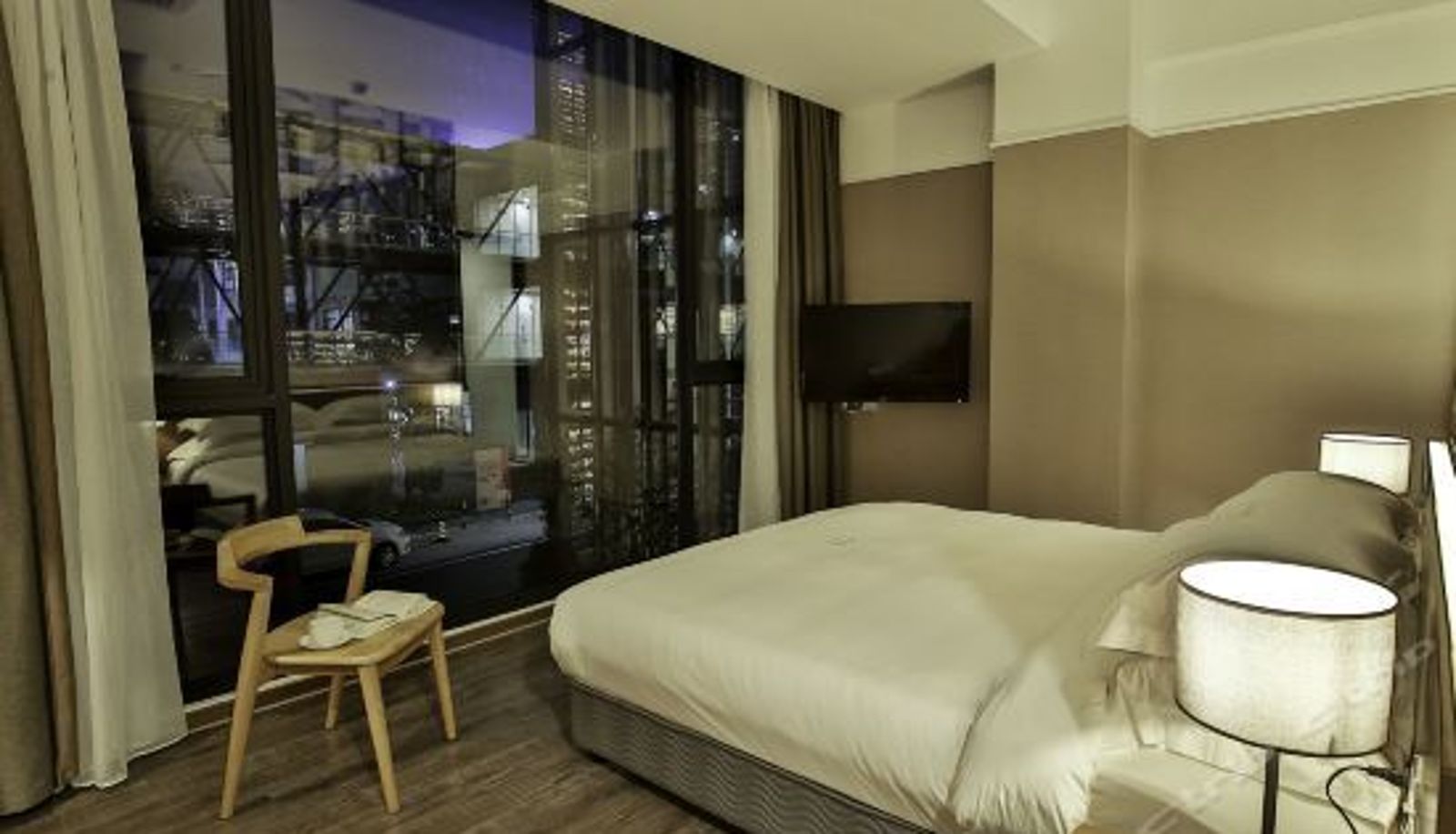 Superior room - The Journey Hotel