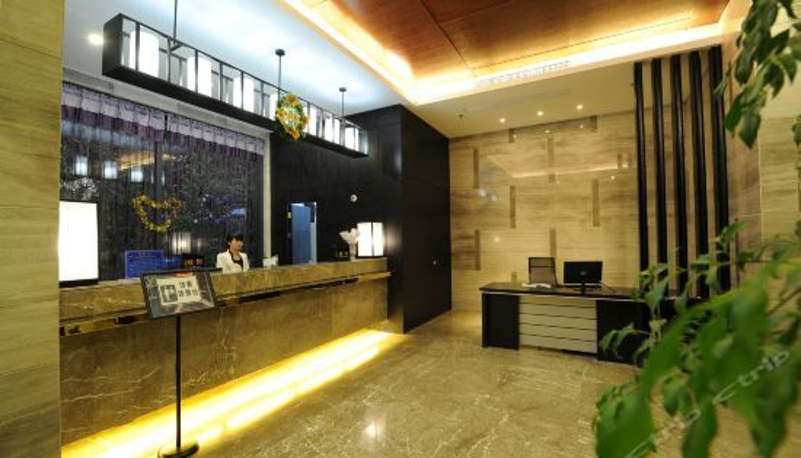 Receptie - Sunny Holiday Hotel (Nanchang Beauty 699 Creation Park No.17 Middle School)