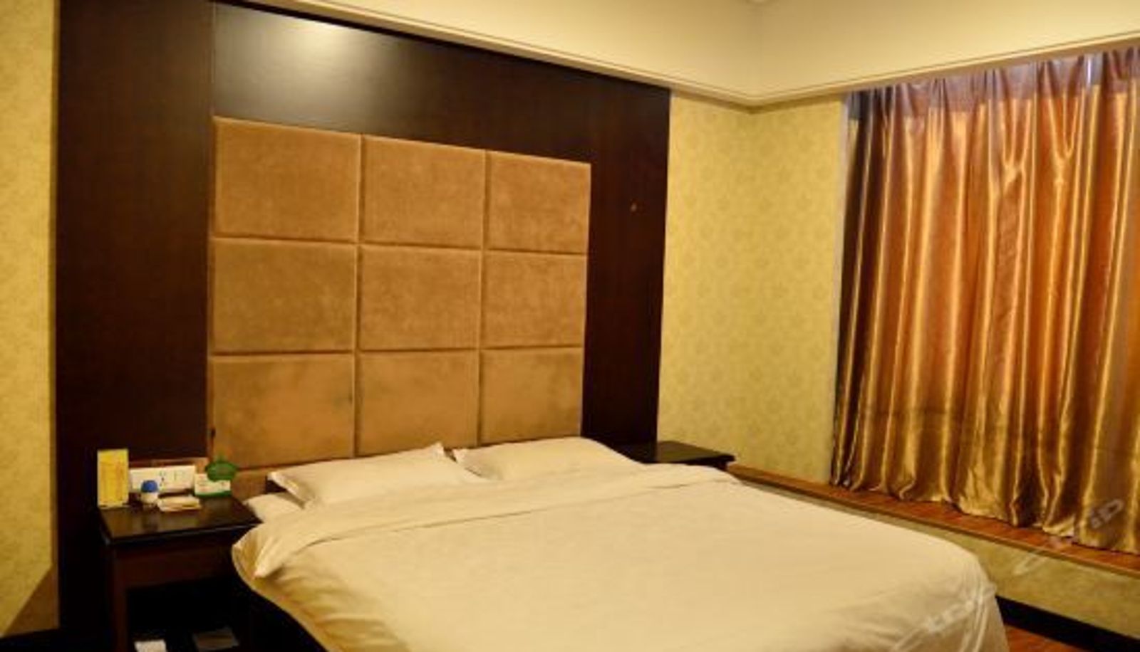 Camera business - Tianchi Hotspring Hotel