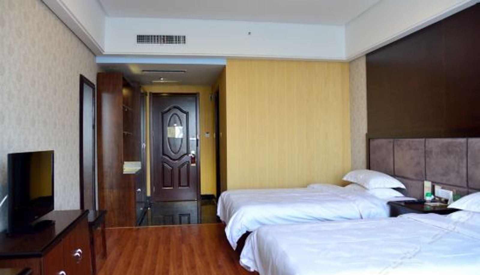 Camera business - Tianchi Hotspring Hotel