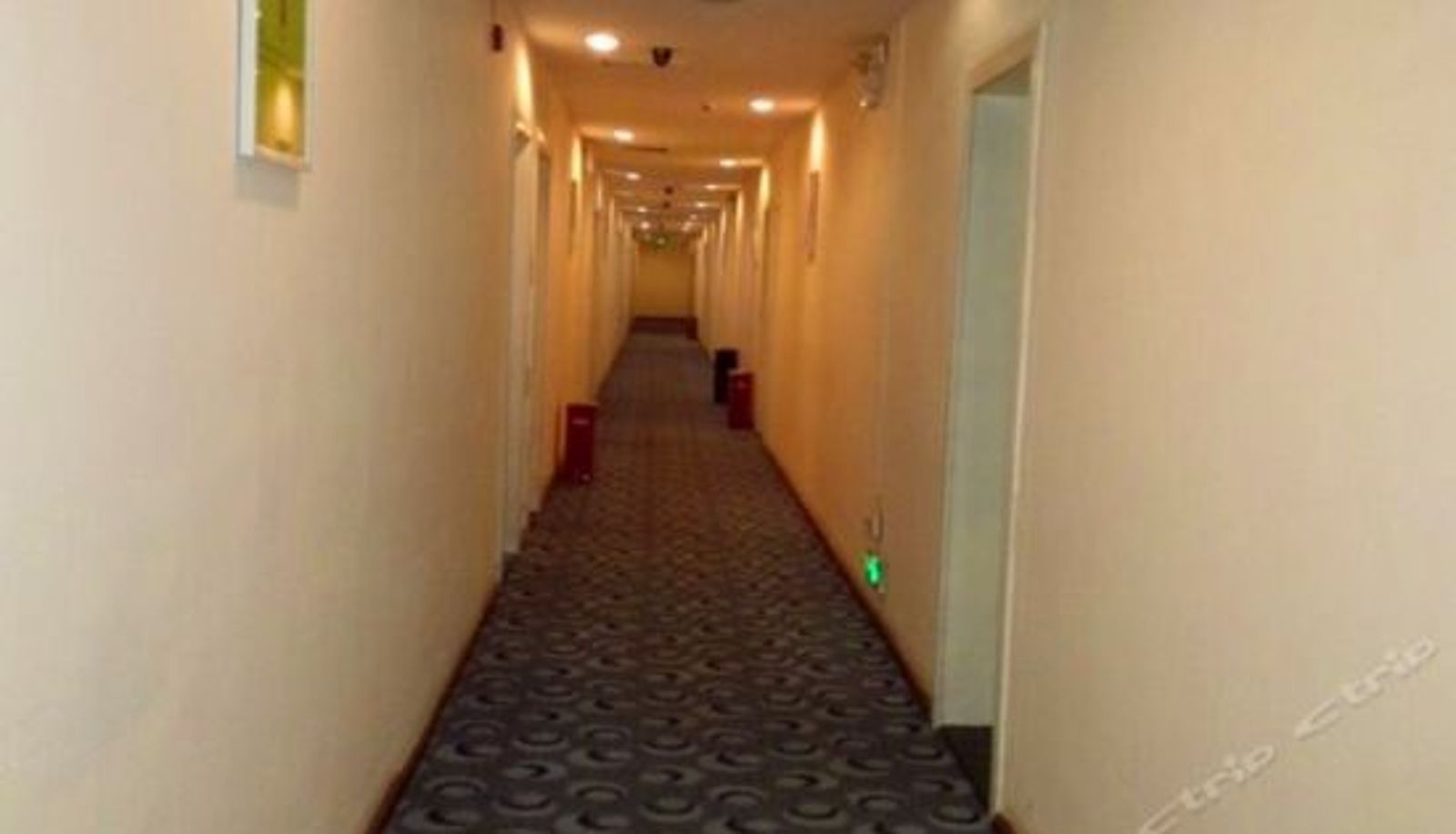 Reception - 7 Days Inn (Guiyang Happy World Baiyun District Government)