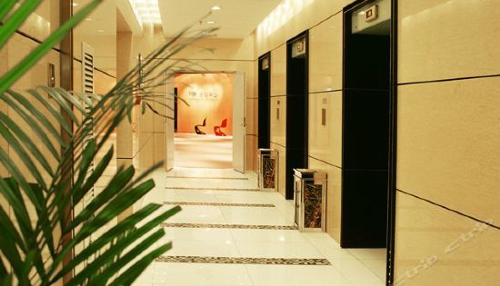 Rezeption - Meike Building Hotel