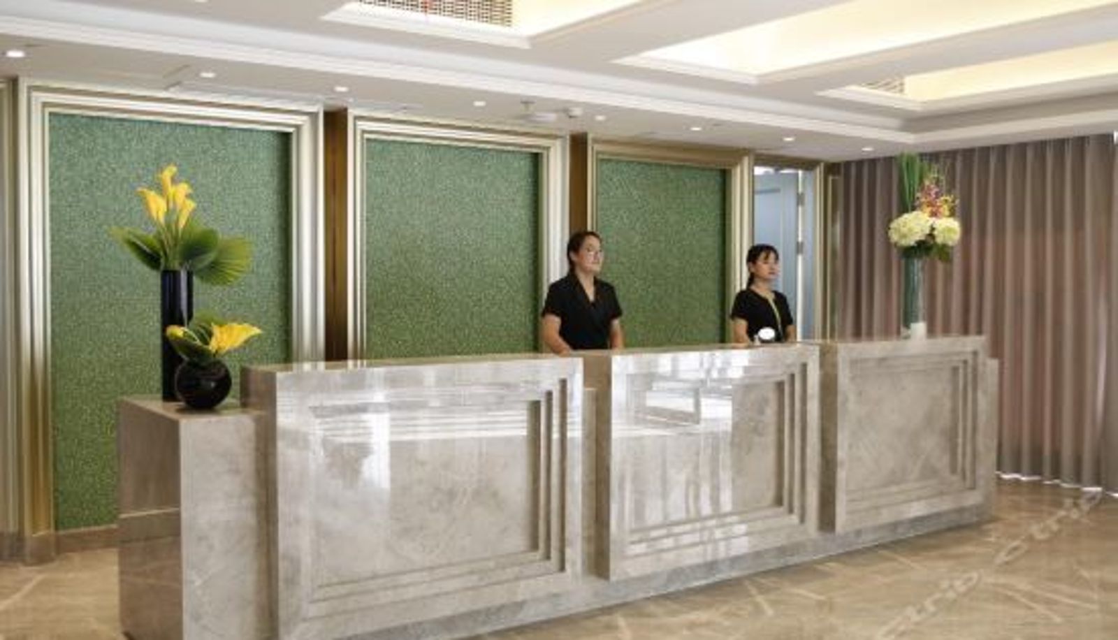 Rezeption - The Hotel V (Zhenjiang Jingkou)