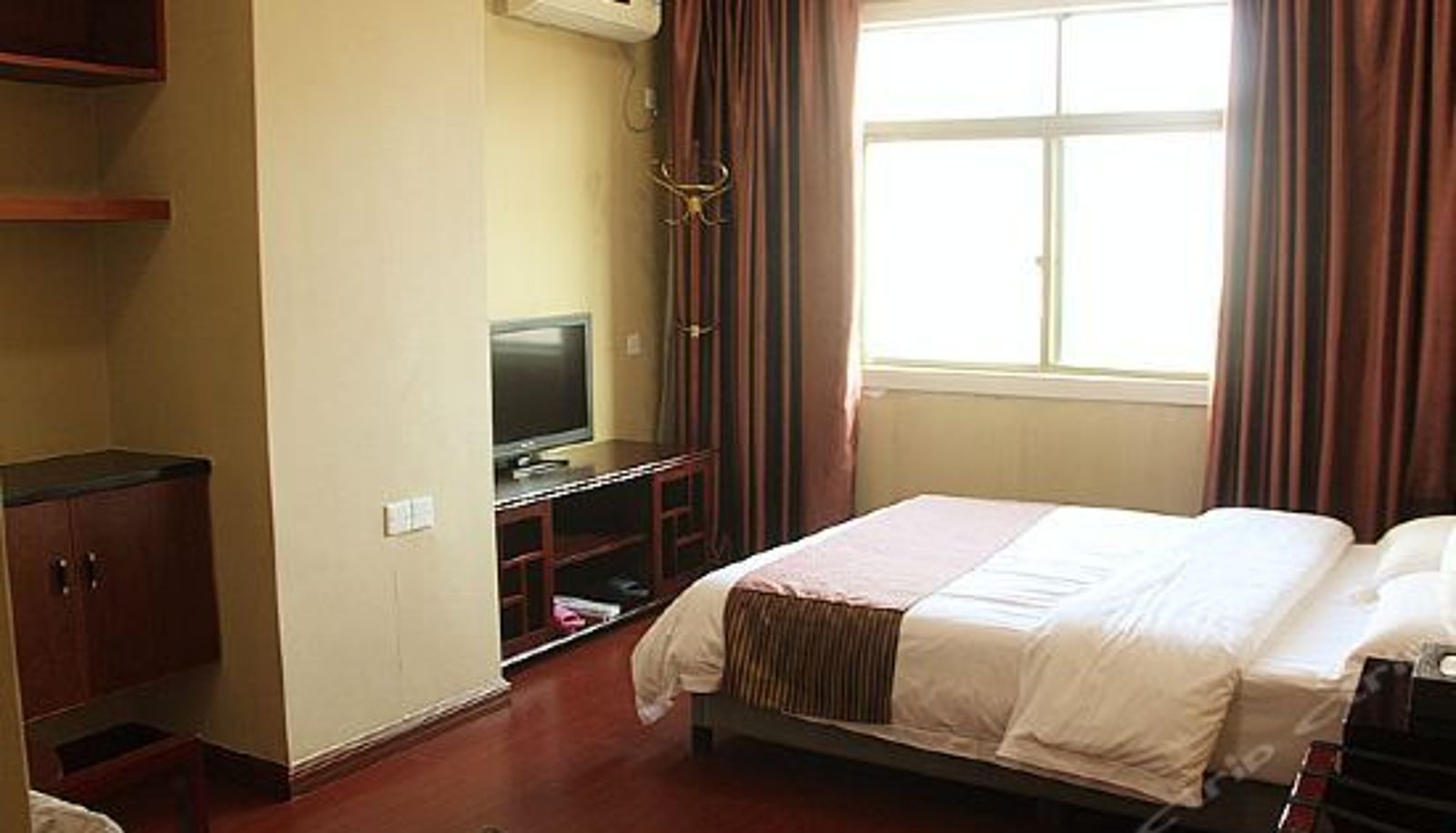 Triple room - Xiangfeng Carnival Hotel