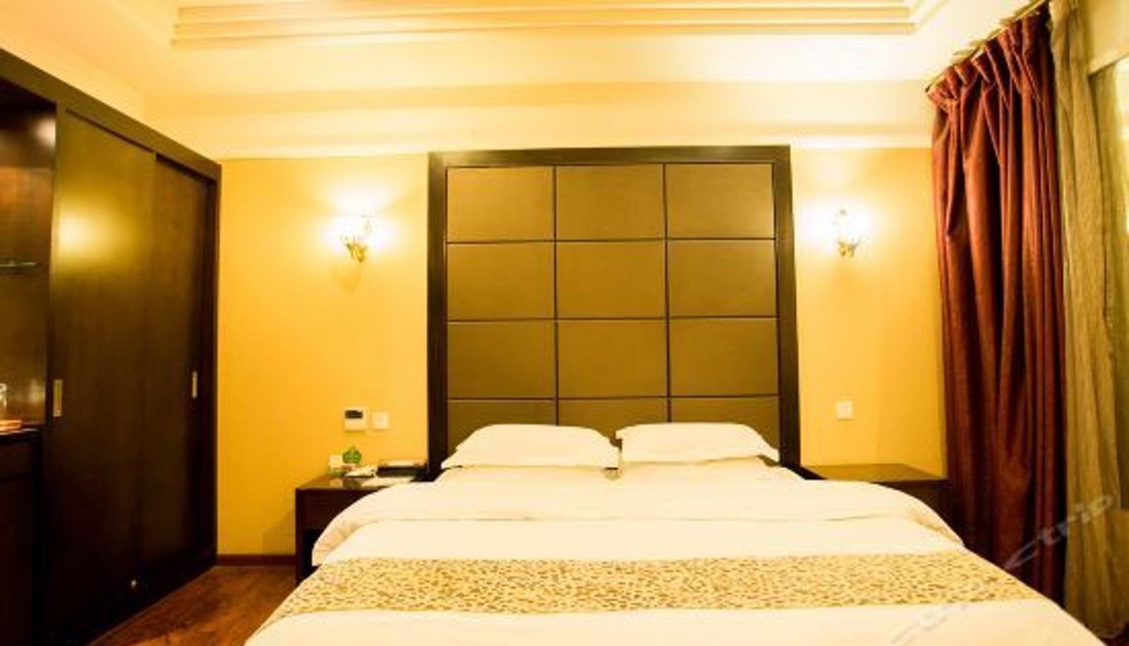 Business-Zimmer - Jufeng Hotel (Zunyi Meeting Site Honghuagang Hai'er Avenue)