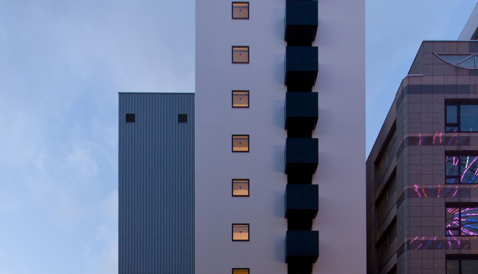 Außenansicht - Karaksa Hotel Sapporo