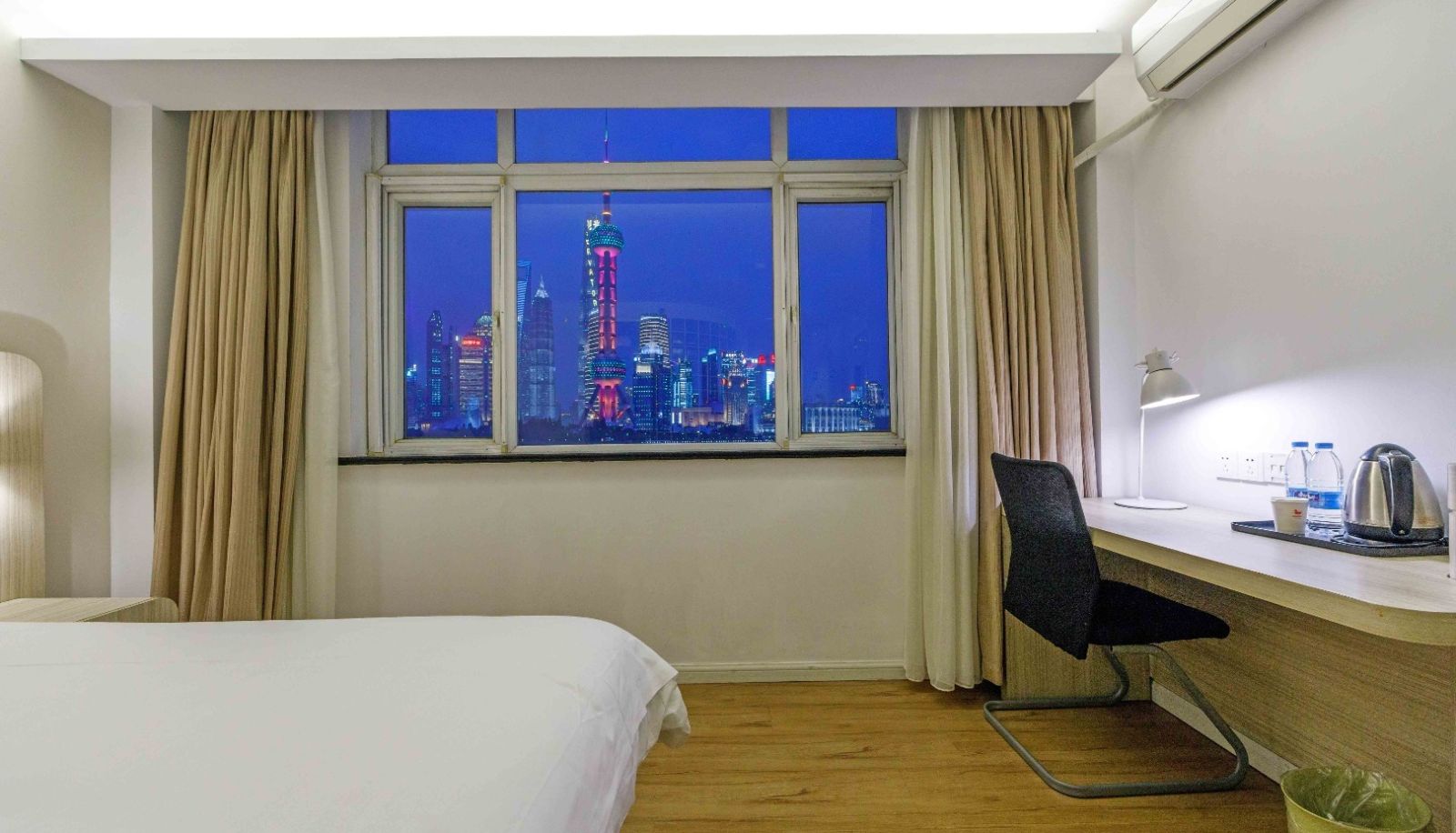 Room with garden view - Hanting Shanghai Bund Waibaidu Bridge (Domestic Only)