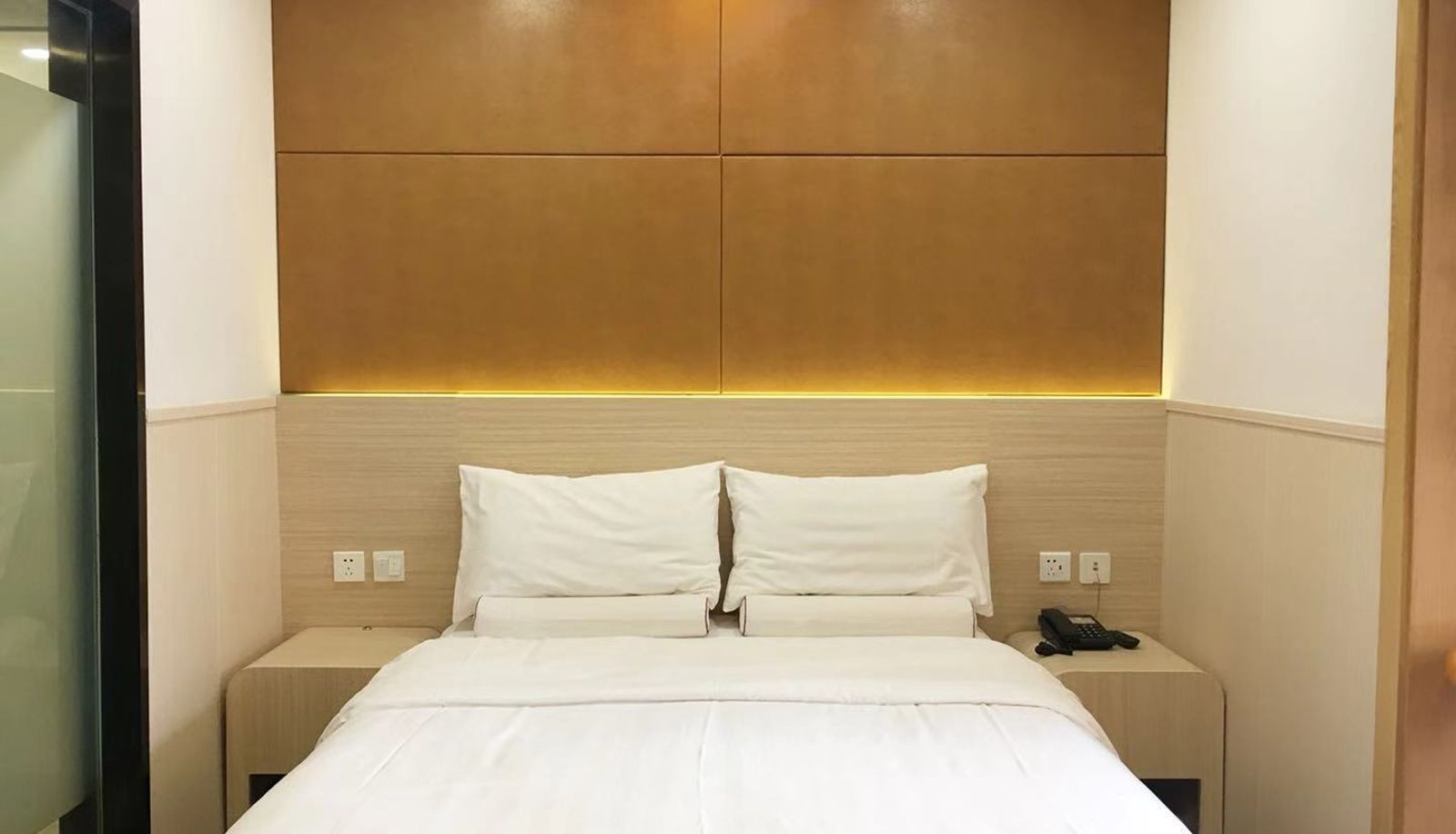 Suite - Hi Inn Shanghai North Bund Ningguo Road Subway Station (Domestic Only)
