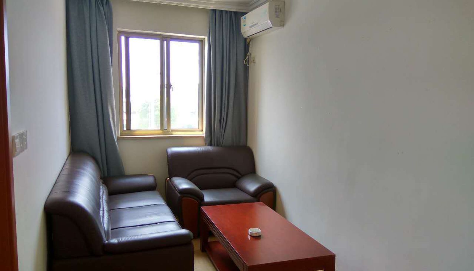 Suite - Hi Inn Shanghai Fengxian Xidu (Domestic Only)