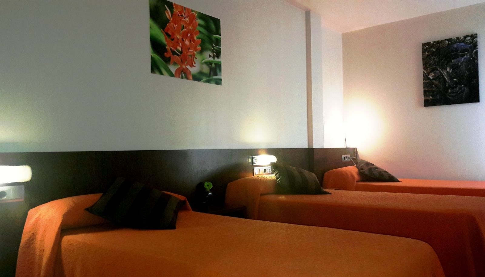 Dreibettzimmer - Hostal Nirvana