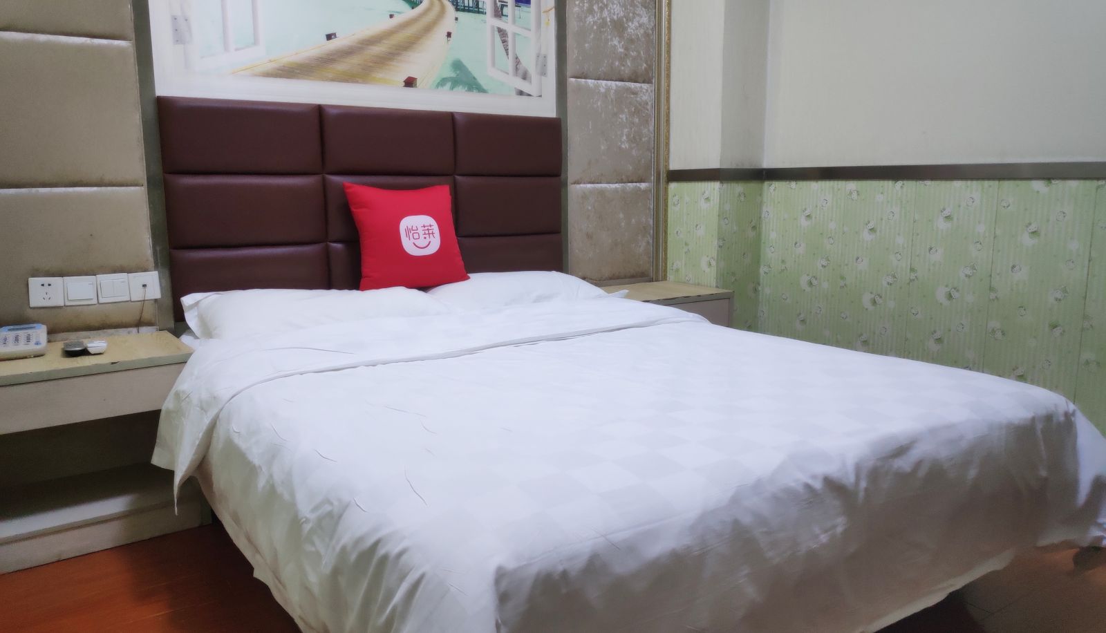 Standardzimmer - 怡莱精品南昌滕王阁八一馆地铁站酒店(内宾)