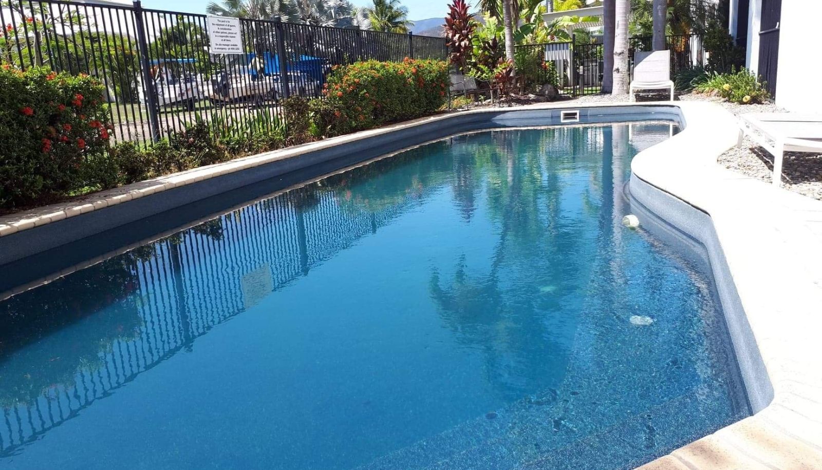 Piscine - Hinchinbrook Harbour Apartments