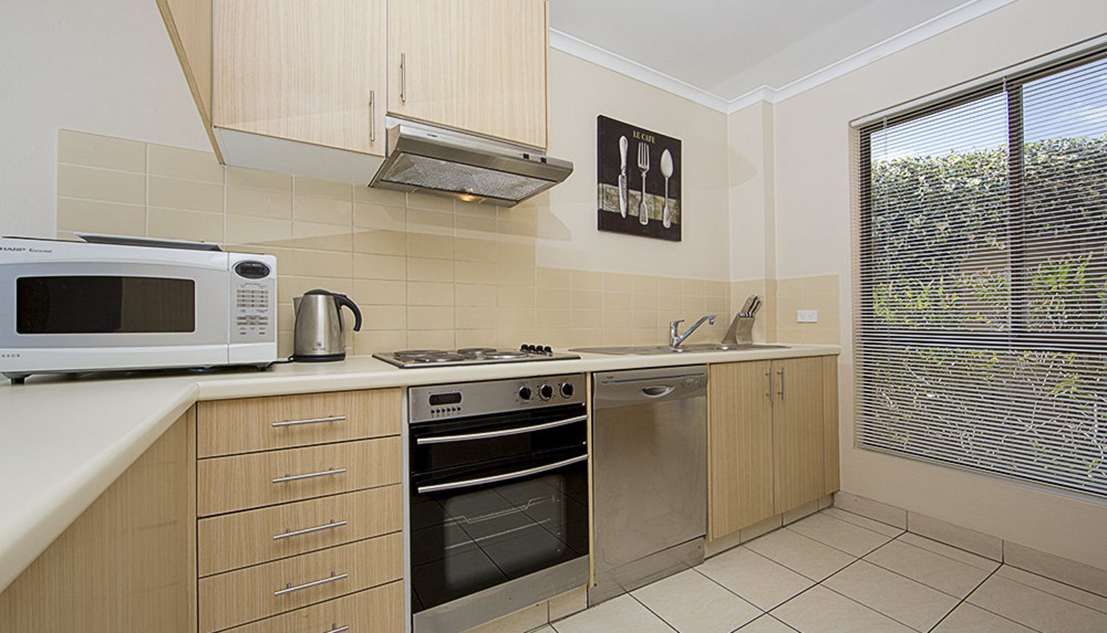 Zimmer - Accommodate Canberra - Kingston Court