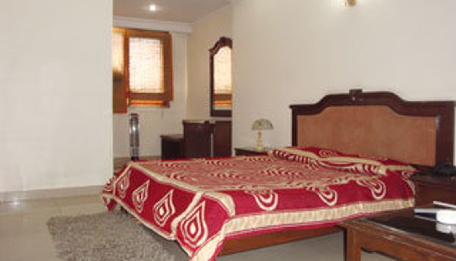 Info - Hotel Batra Palace