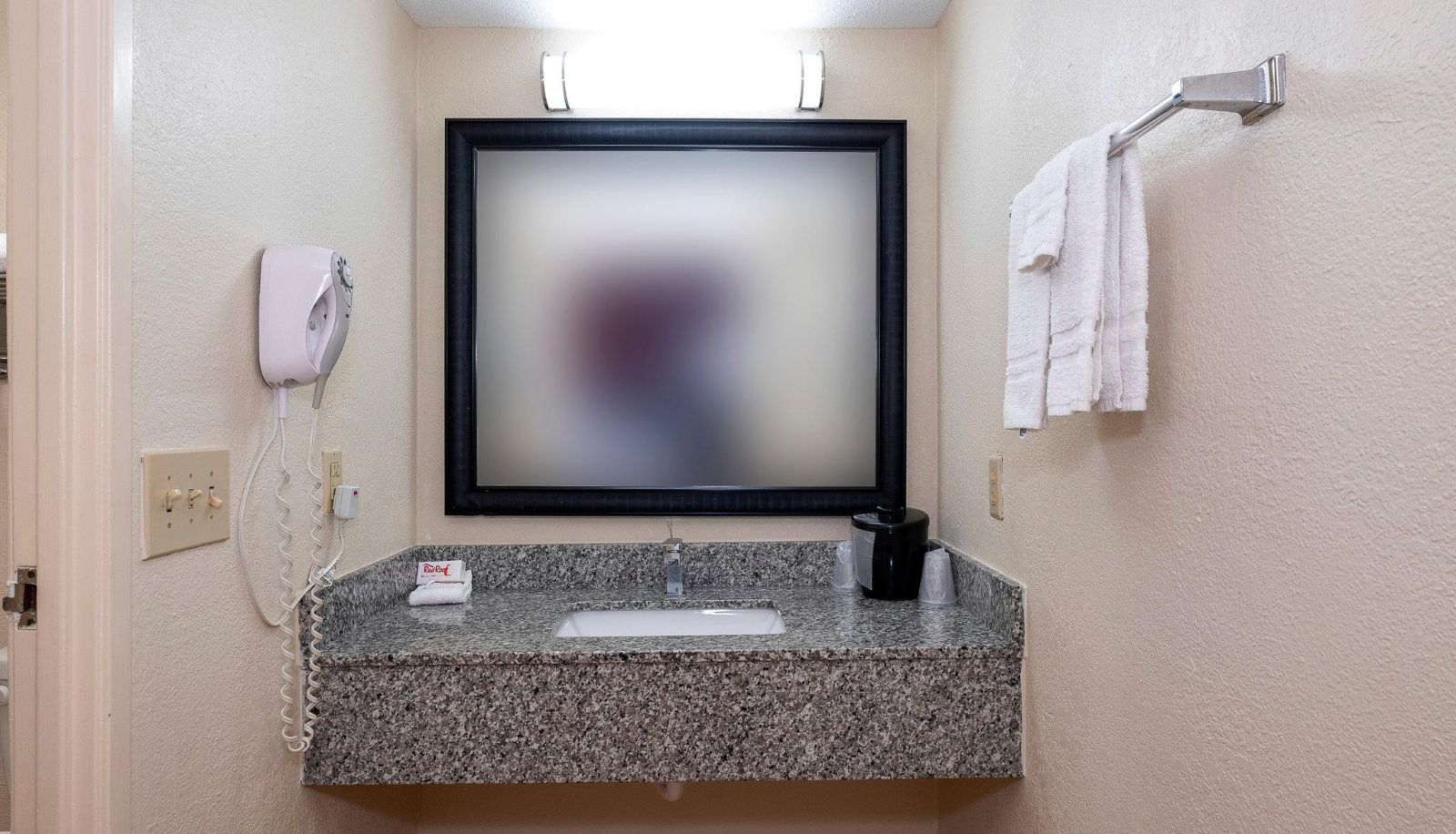 Info - Red Roof Inn Houston North - FM 1960 & I-45