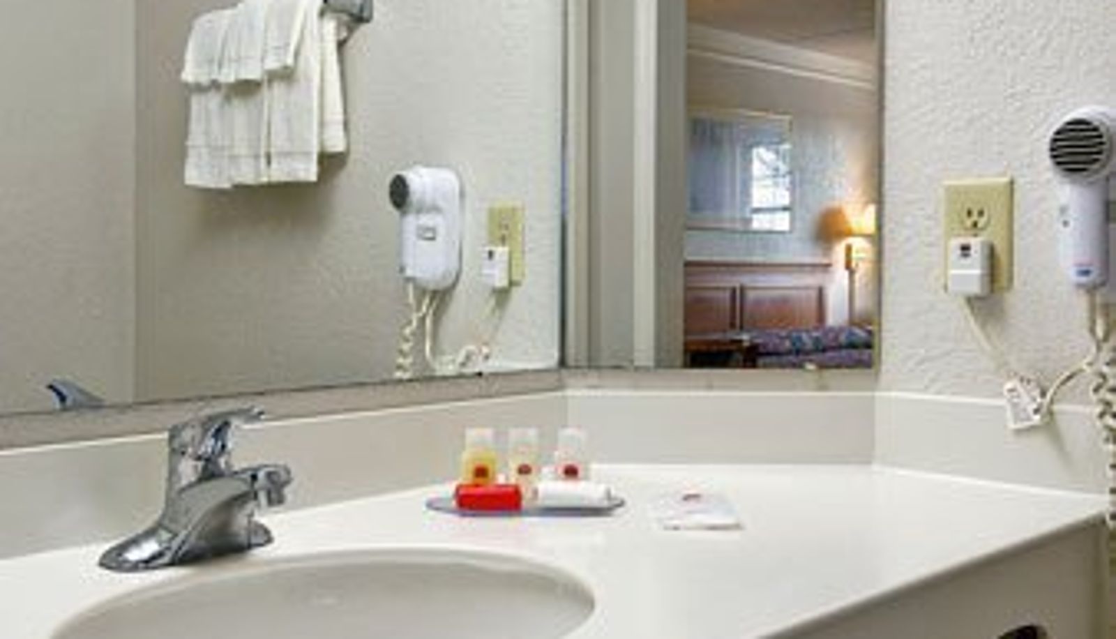 Zimmer - Ramada Limited South Charlotte
