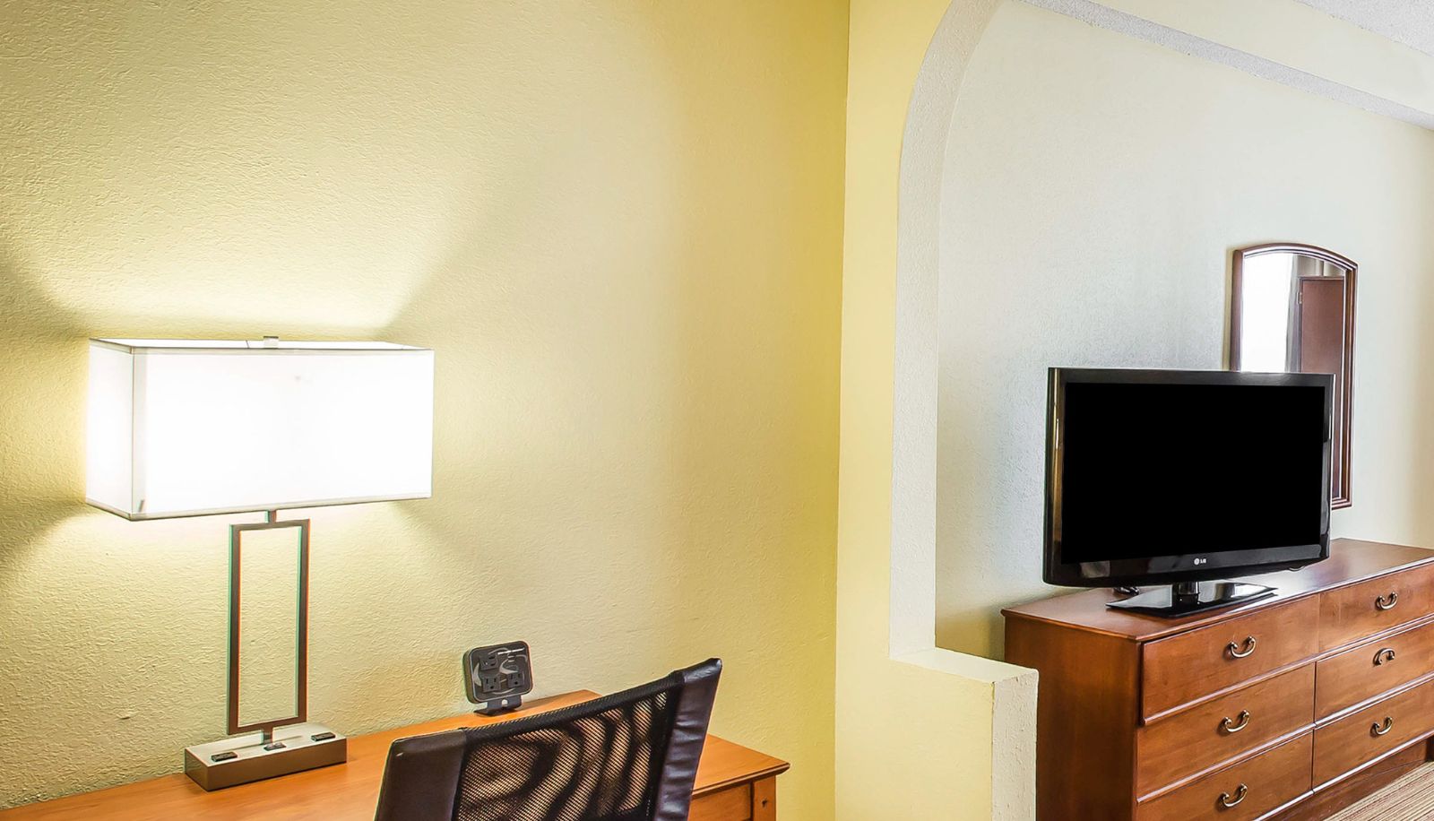 Hotel Comfort Suites Anderson-Clemson