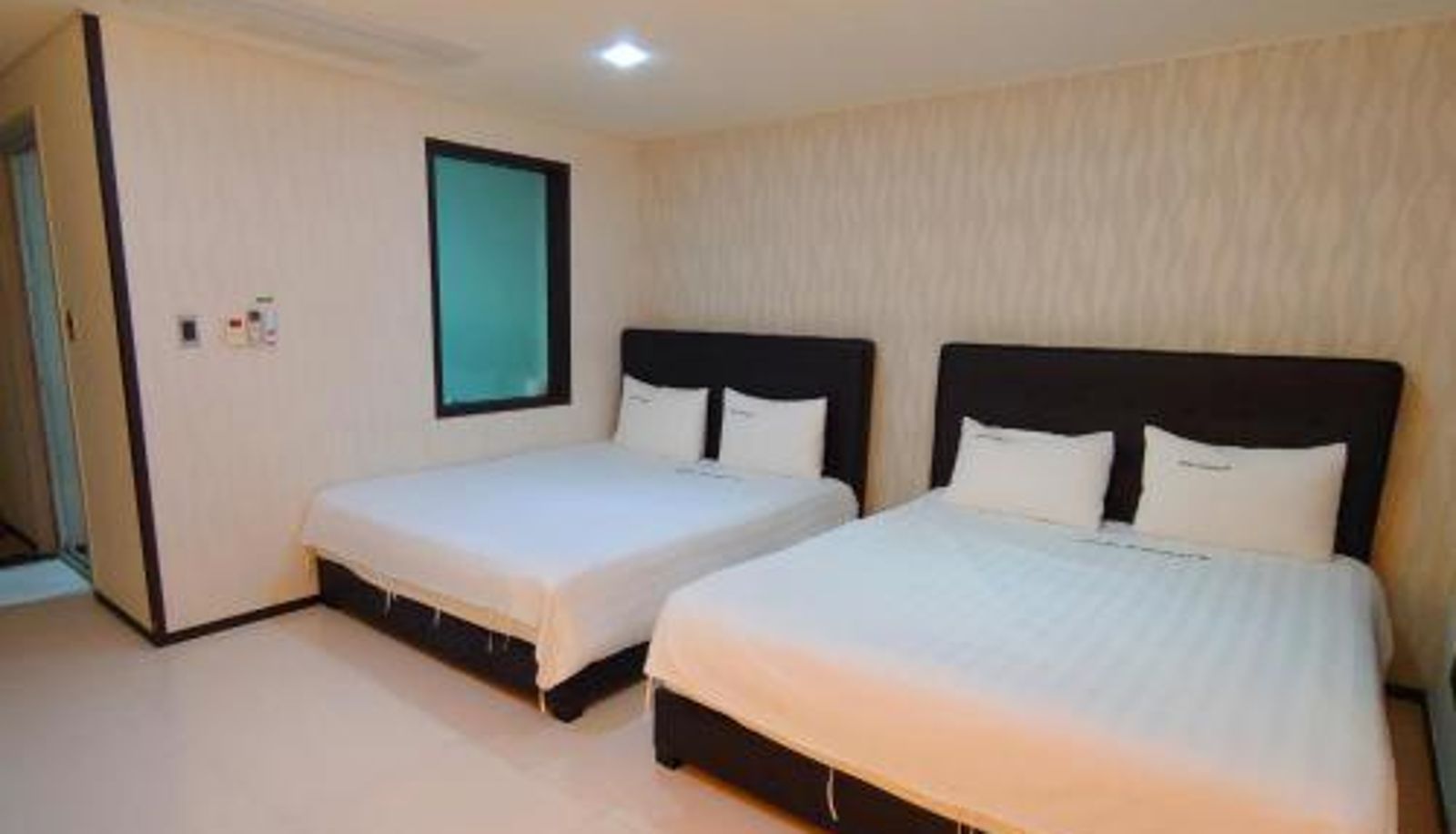 Info - Hotel Rhangju