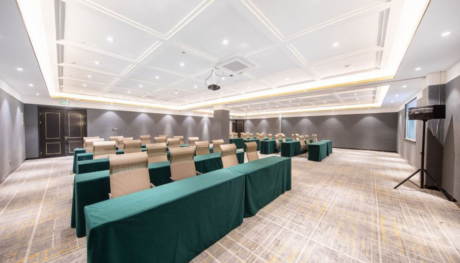 Business-centrum - Xi'an Deluxe Hotel (Qingdao Beer Street Zhongshan Park Branch)
