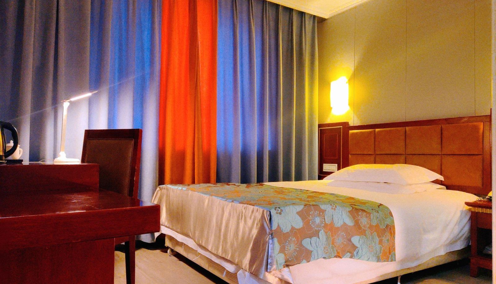 Room - Taxinan Hotel (Hami West Road Store)