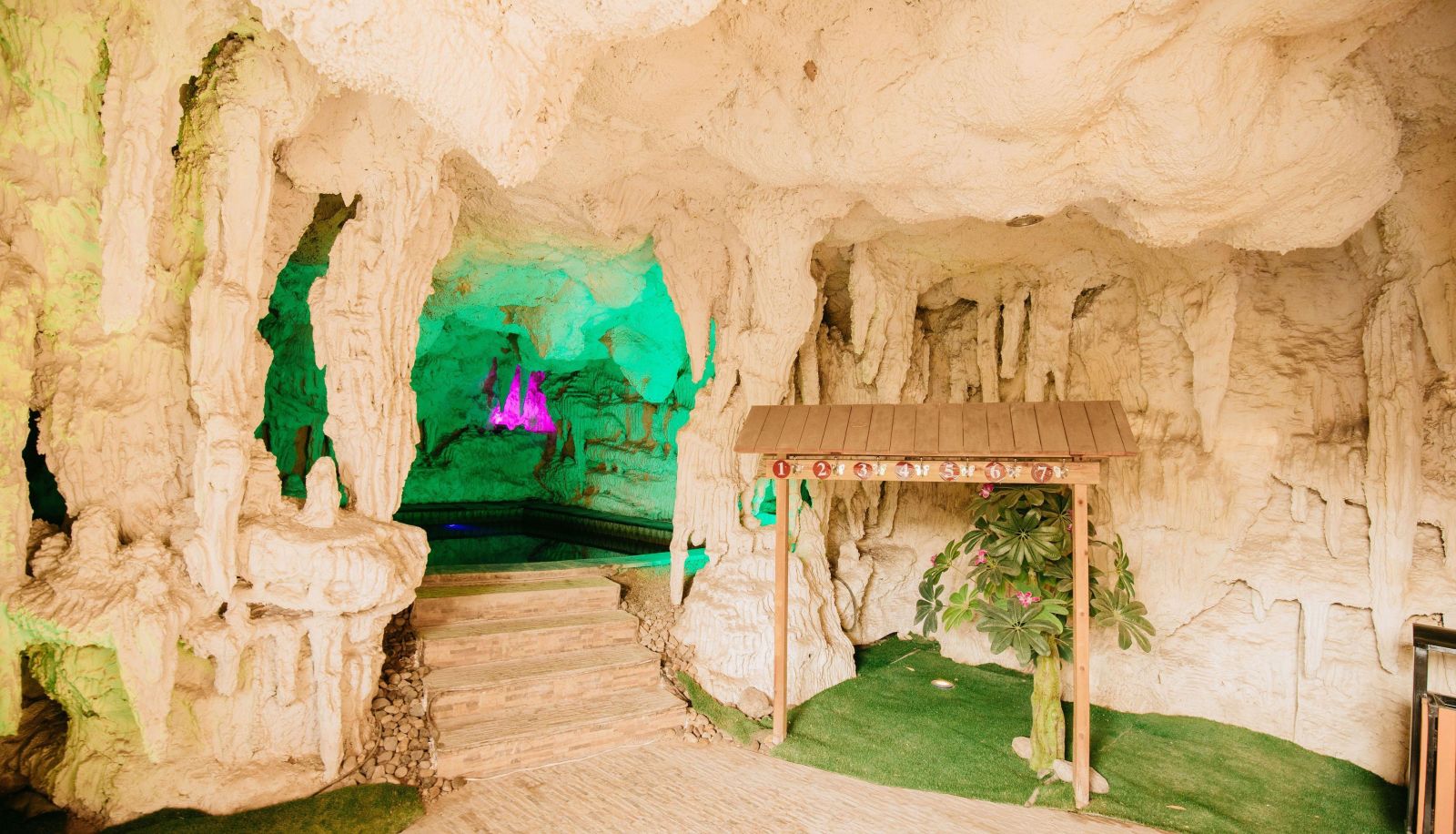 Area esterna dell'hotel - Qingzhou Hefeng Hot Spring Hotel