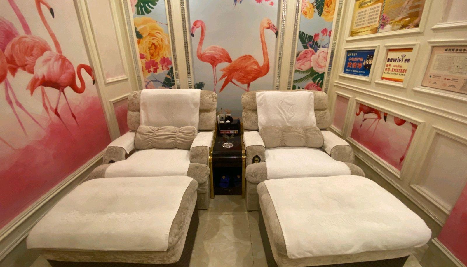 Hotel Außenbreich - Foshan Yubaolong Holiday Audiovisual Hotel (Suiyan Road Branch)
