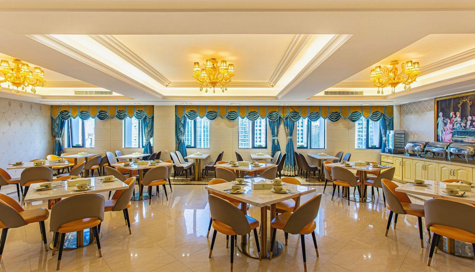 Zewnętrzna część hotelu - Guiyang Convention and Exhibition Center)  Lincheng West Road Vienna Hotel (metro station
