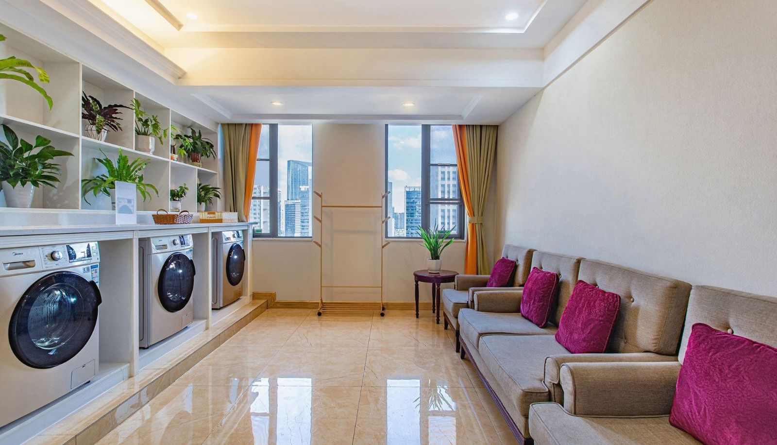 Informacje - Guiyang Convention and Exhibition Center)  Lincheng West Road Vienna Hotel (metro station