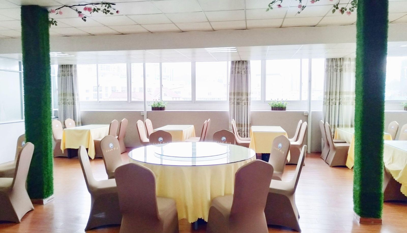 Zona exterior del hotel - Quanzhou Sunshine Hotel (Dehua Bus Station)