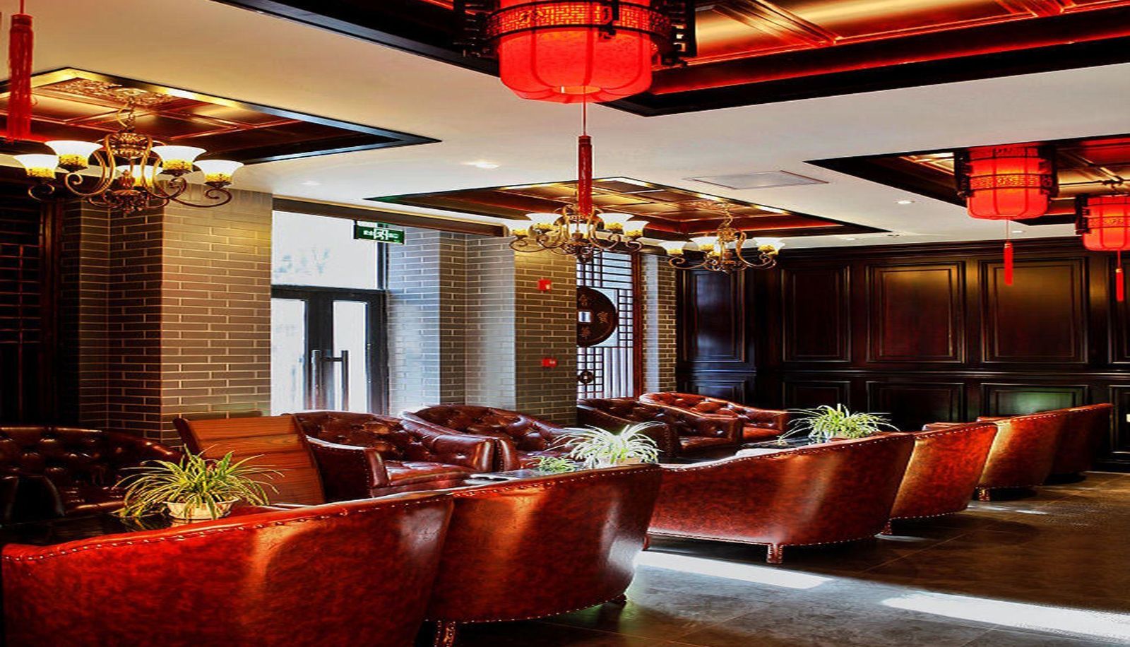 Info - Harbin Huihua Palace Centennial Courtyard Hotel (Central Street Baroque)
