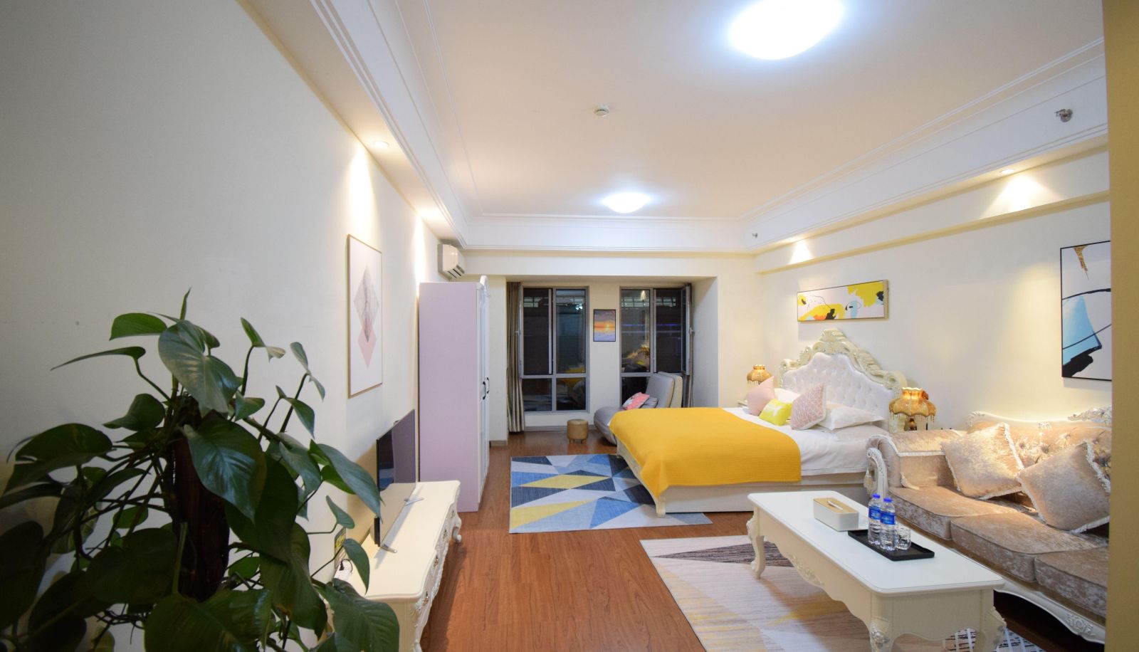 Info - Songjiang University City) Shanghai Zhujia Cinema Hotel Apartment (Wanda Store