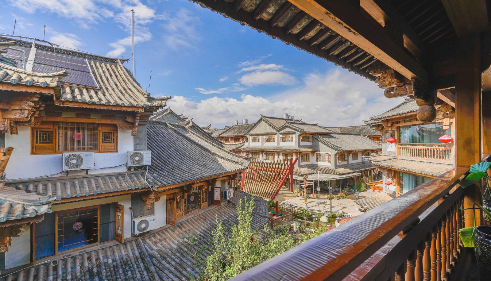 Información - Yunshang Jingze Resort Hotel (Yunnan Ethnic Village Store)