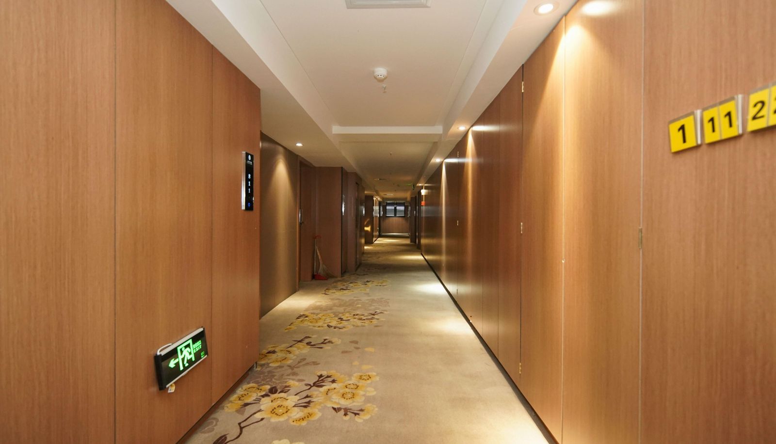 Buitenruimte van het hotel - Yunshuo Holiday Inn (North Railway Station of Xi'an Administrative Center)