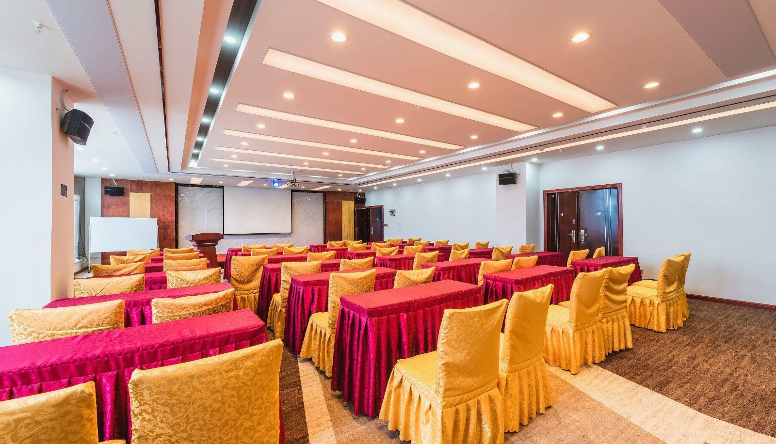 Area esterna dell'hotel - Guiyang Mandeja Hotel (Guiyang Baiyun Greenland Xindu Store)