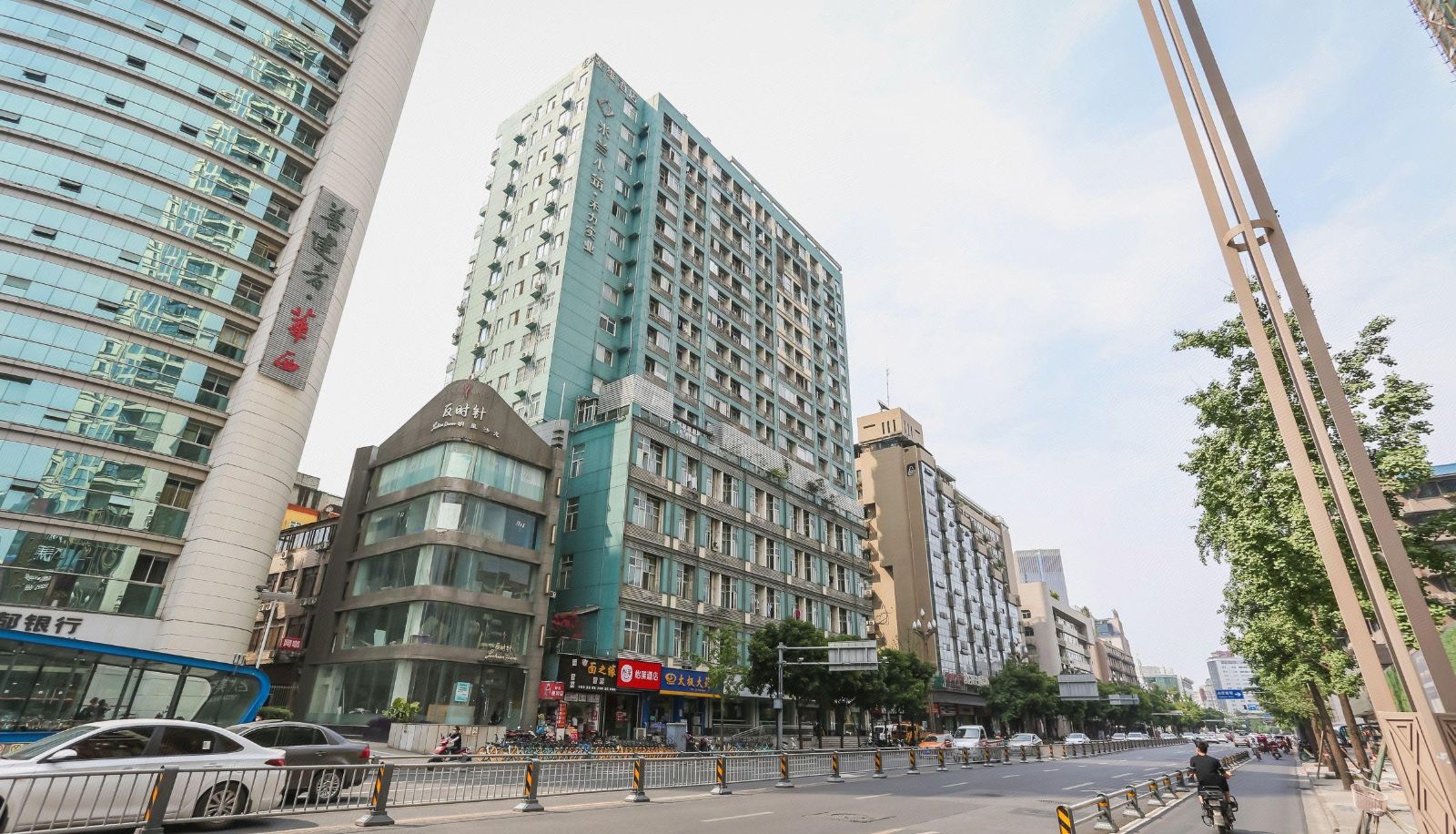 Info - No. 1 Apartment (Wenshuyuan Subway Station Store)