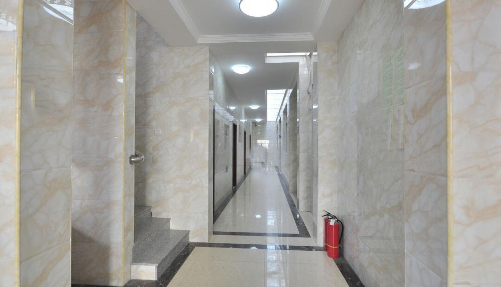 Zewnętrzna część hotelu - Tuwo Holiday Inn (Weilou Qiyuan Branch of Beidaihe Middle School)
