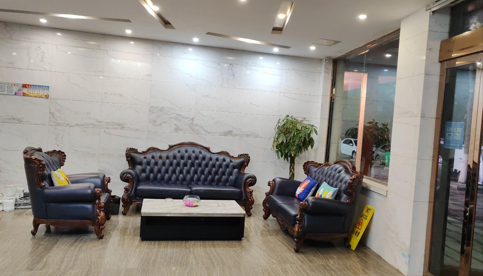 Area esterna dell'hotel - Mingjue Business Hotel