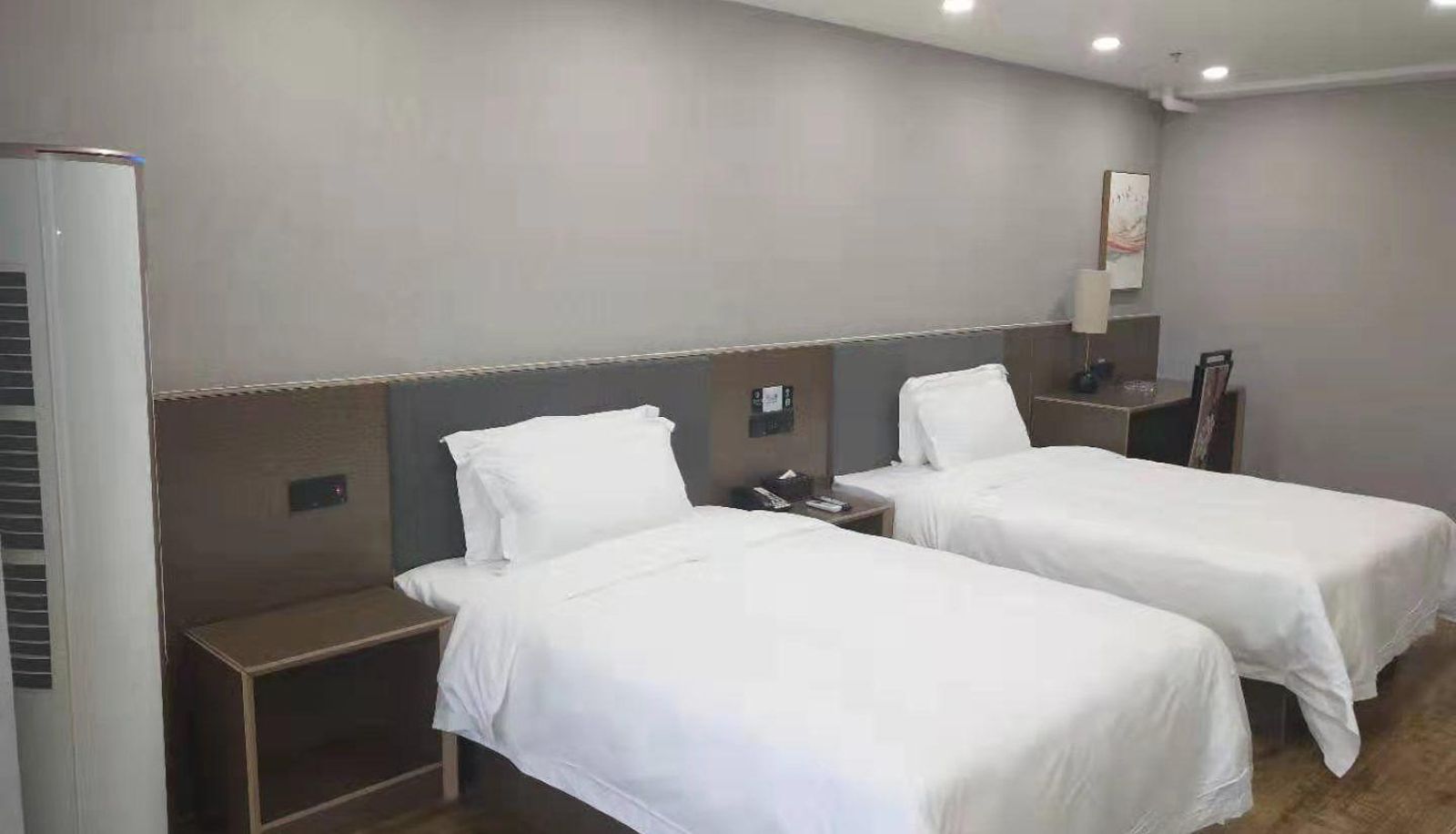 Info - Baoding High-tech Zone) Yunmo Hotel (Baobai Shopping Plaza Store