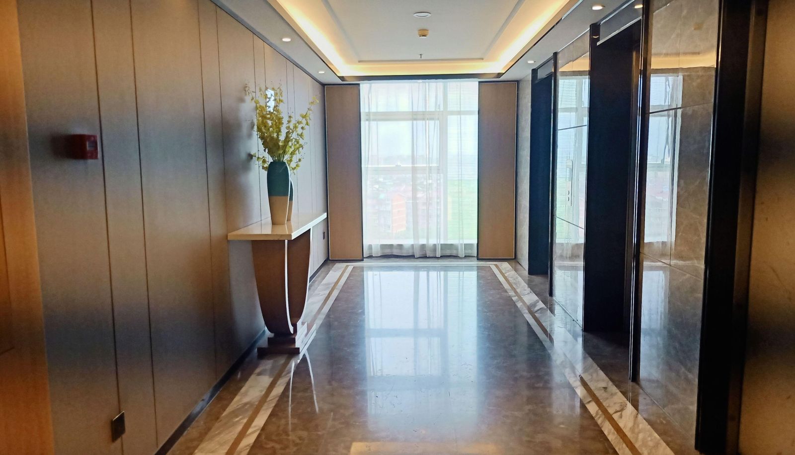 Zona exterior del hotel - Qingmu Platinum Hotel (Guanghan Bailun Plaza Tianjie Store)