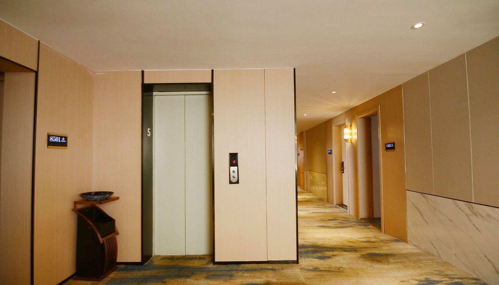 Zona exterior del hotel - Wuli Temple) Tourui Business Hotel (Feihe Road