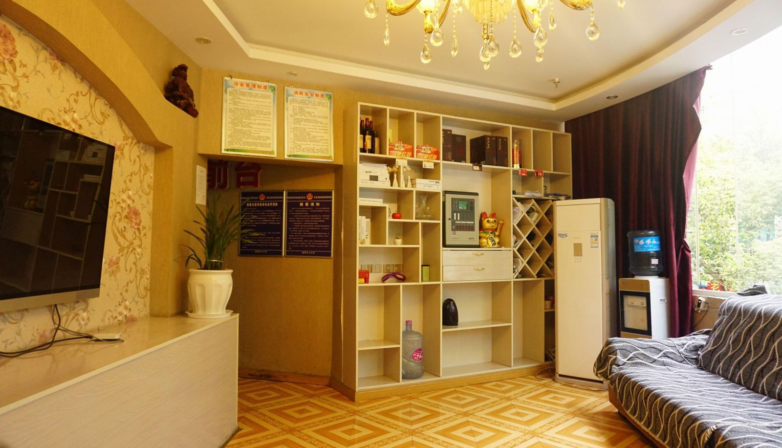 Buitenruimte van het hotel - Tuwo Holiday Inn (Meitan Zhixin Business Hotel)