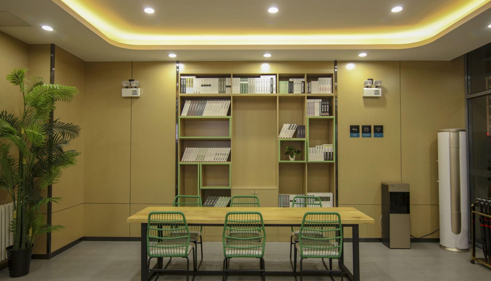 Info - Beijing)  Yizhuang  Majuqiao  Jinghai Road Shangke Superior Hotel (Jingdong Branch