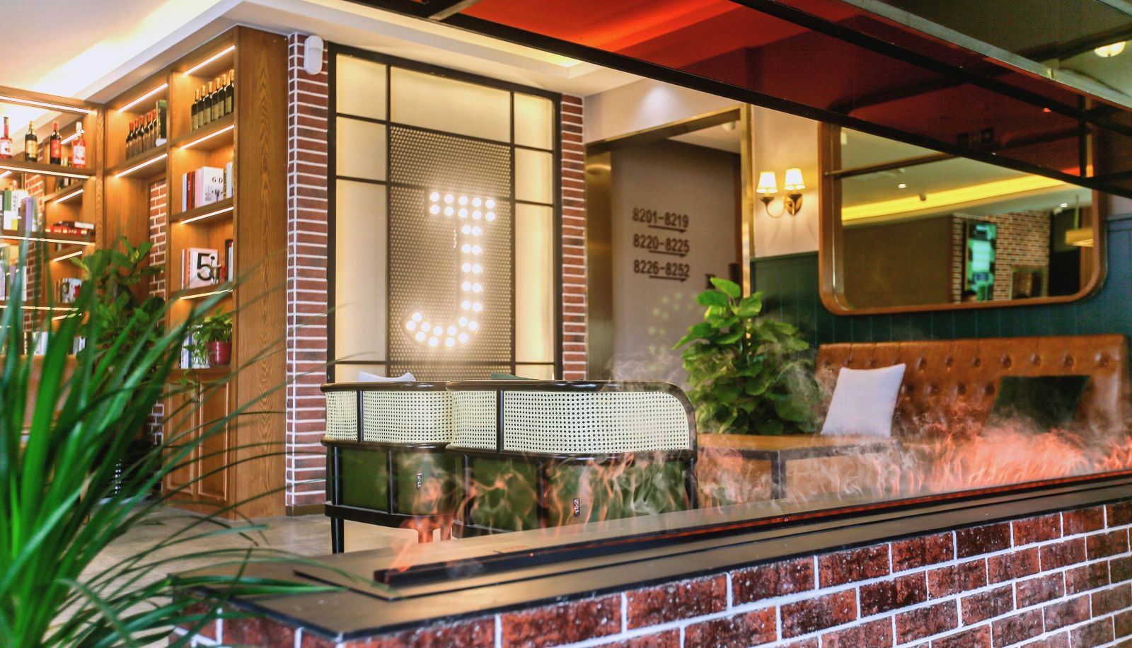 Area esterna dell'hotel - Xi'an)  Chang'an University City Zhe · Fei Hotel (Weiqunan Metro Station