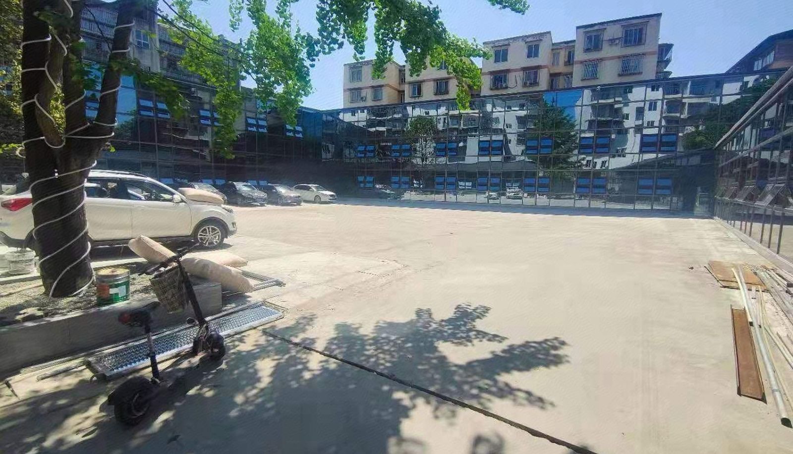 Area esterna dell'hotel - Nianshanju Hot Spring Hotel (Dujiangyan Irrigation Project Scenic Spot Nanqiao Store)