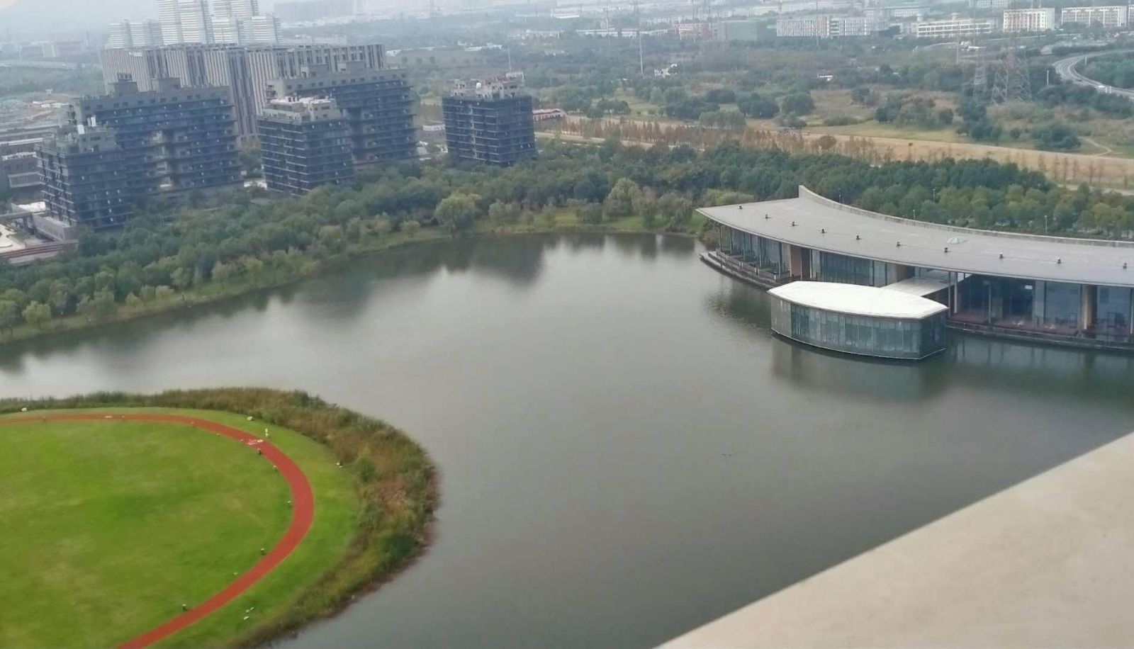 Informacje - Van Hyatt Lakeview Holiday Inn (Nanjing Sandboat Olay Store)