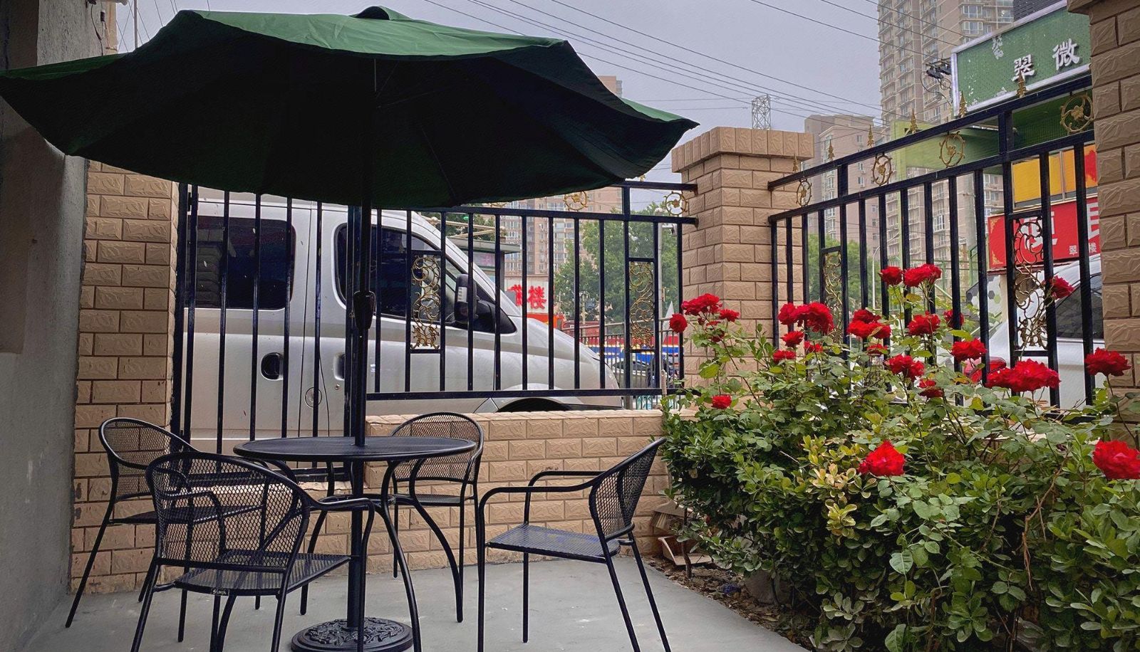 Area esterna dell'hotel - Weifan Hotel (Cuiwei Road Branch of Beijing Air Force General Hospital)