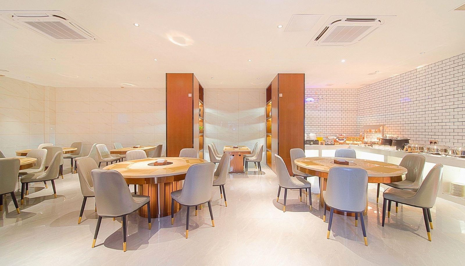 Zewnętrzna część hotelu - Berman Hotel (Guangzhou Jingxi South Hospital Subway Station Store)