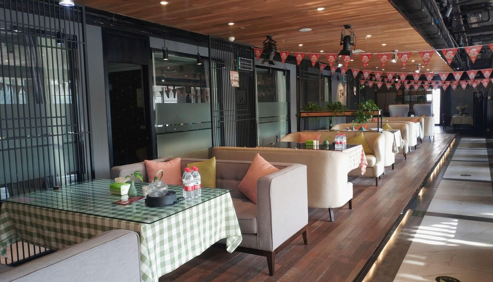 Hotel outdoor area - Longsha Amber Hotel (Zhongshan Park Subway Station Store)