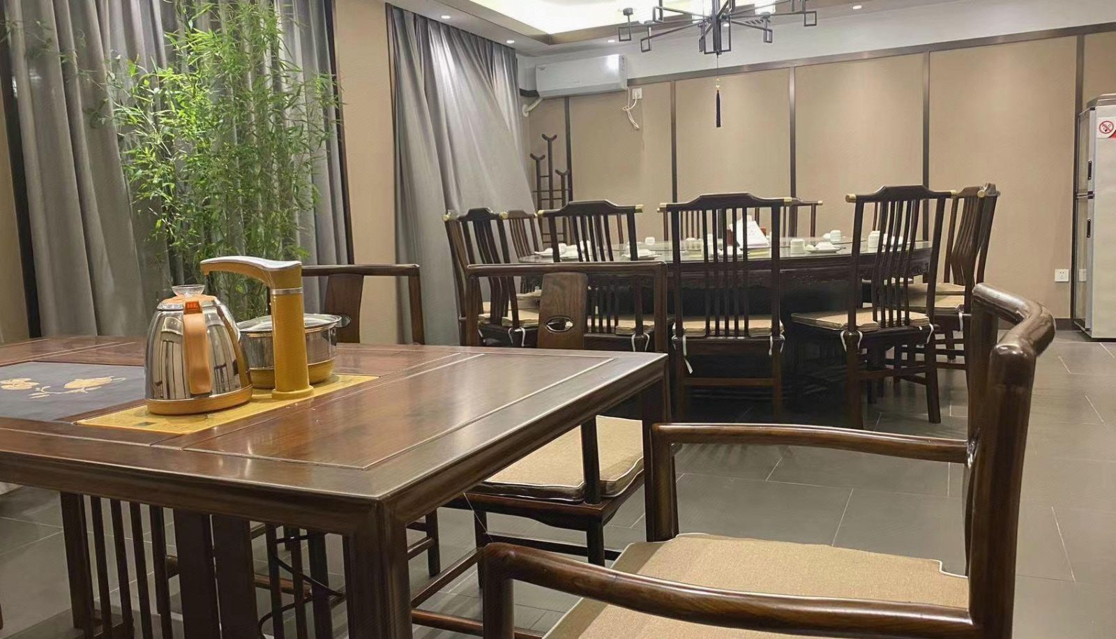 Zewnętrzna część hotelu - White Magnolia Hotel (Beijing Gulou Youth Lake Beili Branch)